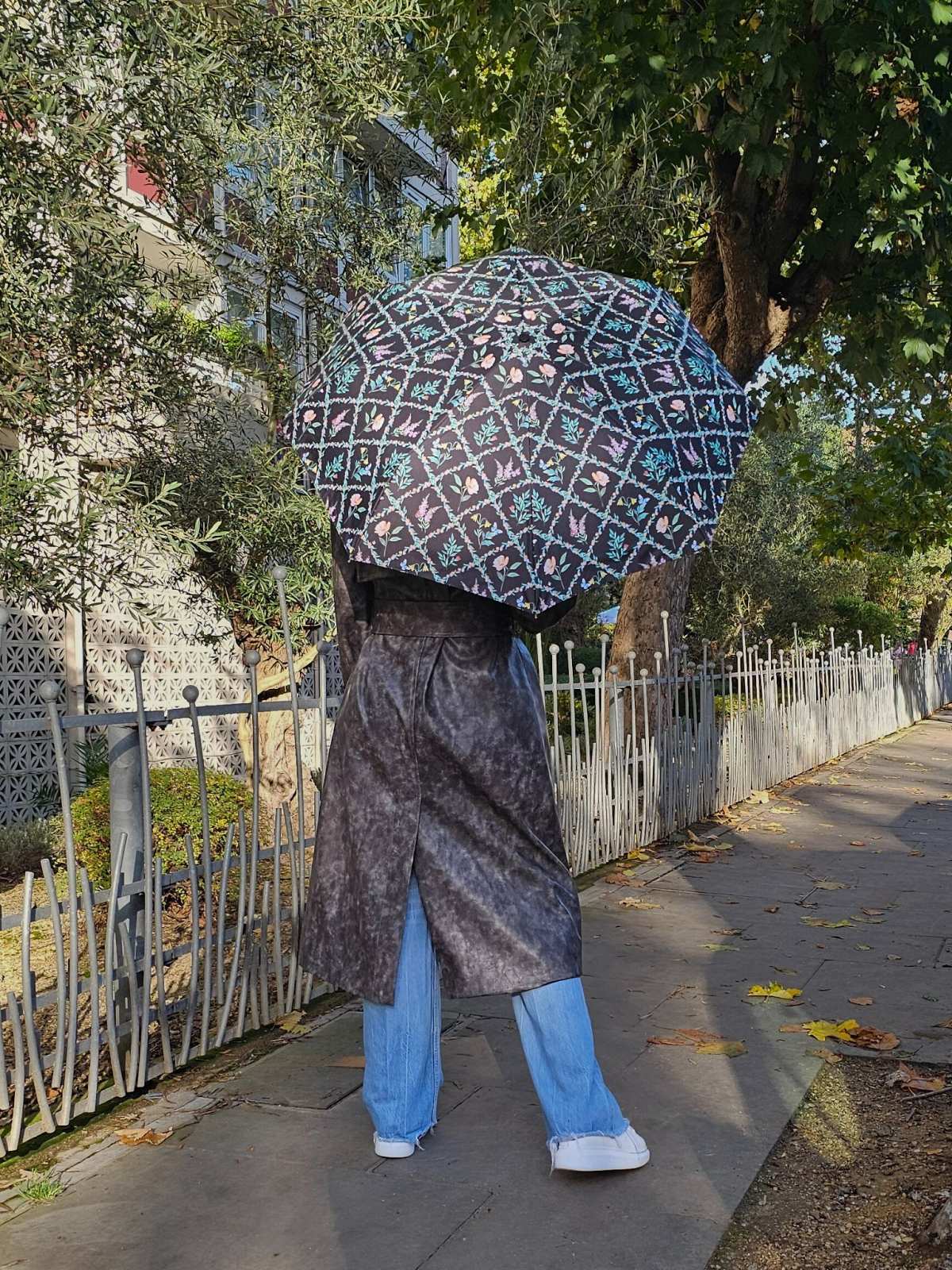 Minilite 2 - Cottage Garden