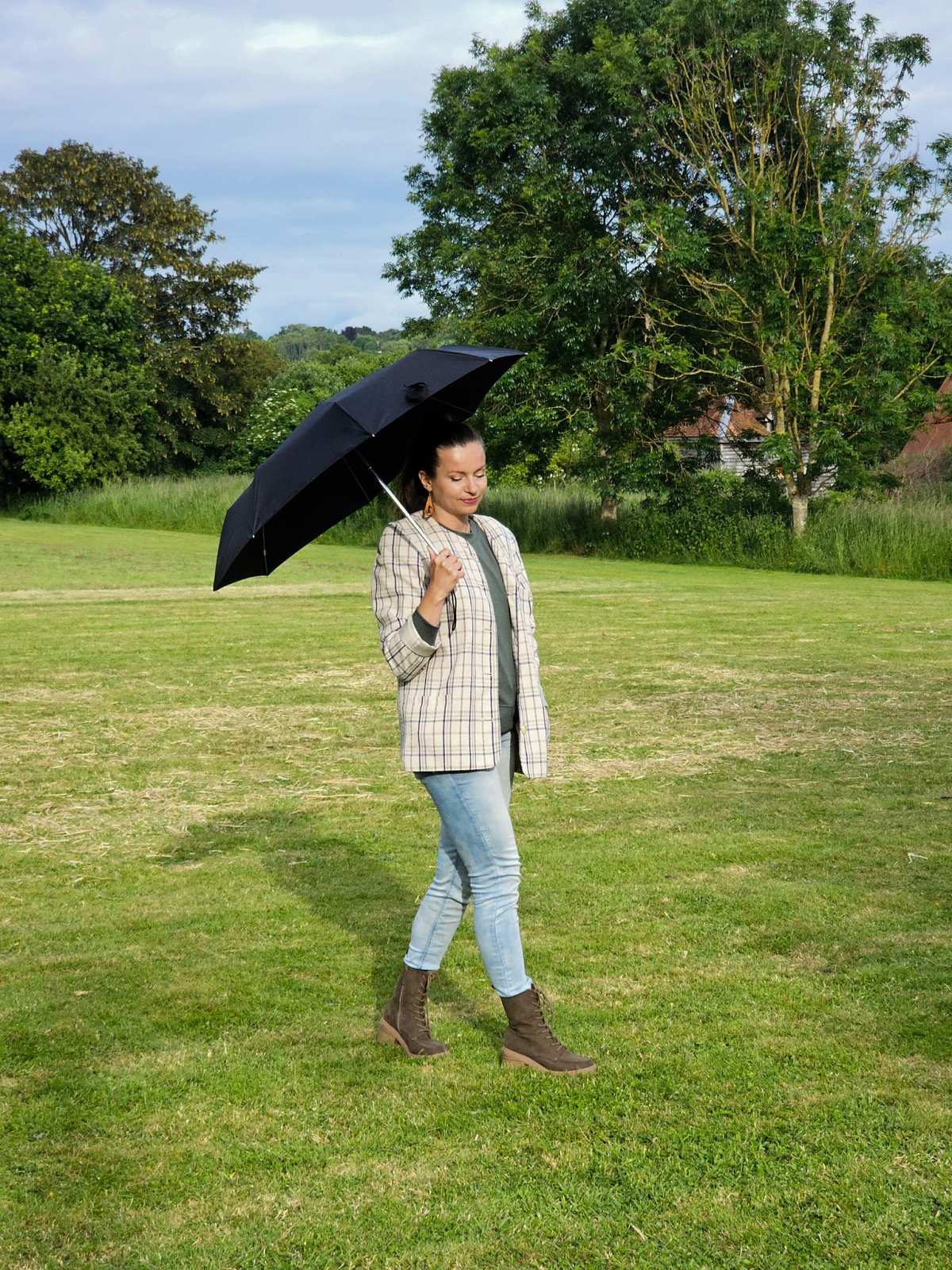 Open & Close 3 - Black