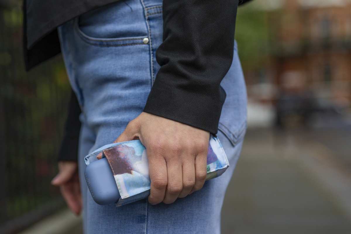 The National Gallery Tiny 2 - Seurat Bathers at Asnieres