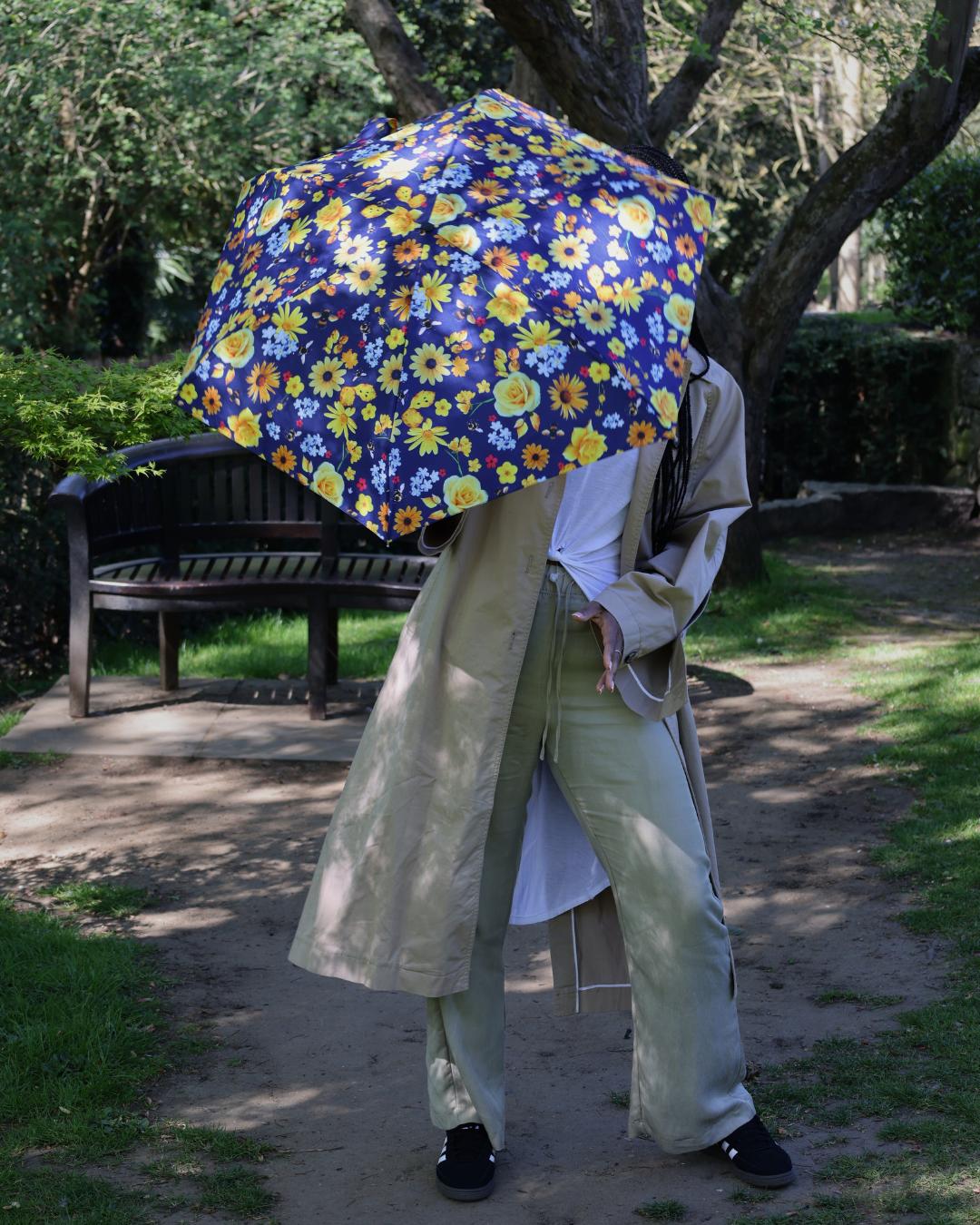 Tiny 2 - Bumble Bee Floral